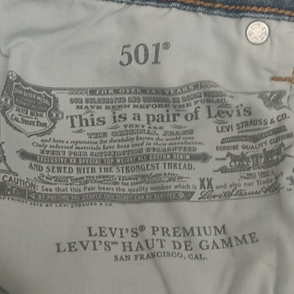 PREMIUM 501 LEVI'S STRAUSS & CO. Size W 28 L 32 Blue Button FLY - Picture 12 of 13
